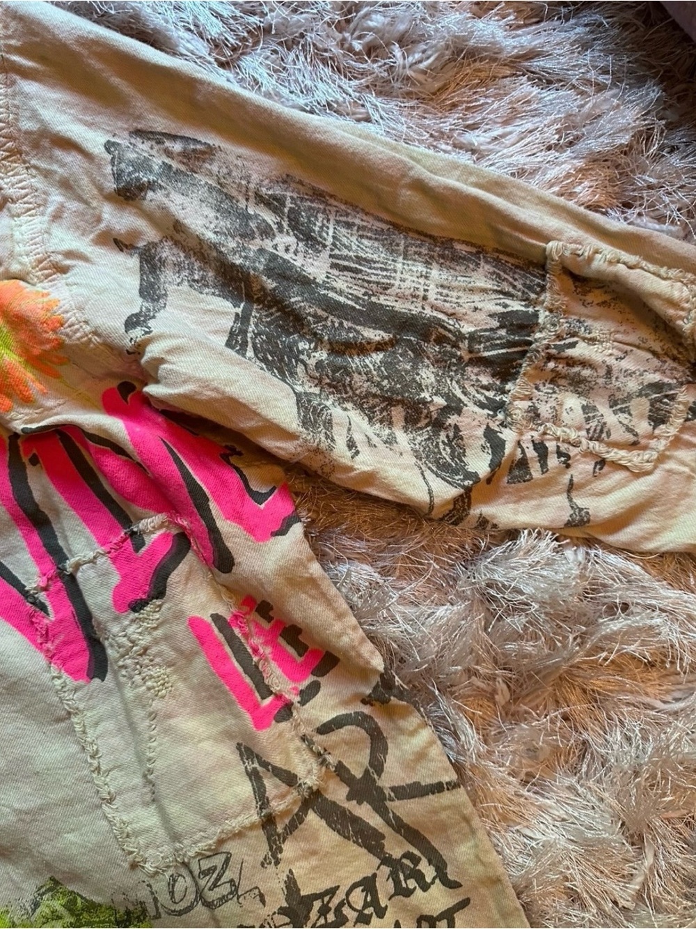 Magnolia Pearl L Homie
Boyfriend Shirt - Picture 9 of 11